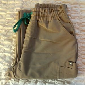 FIGS BEIGE HIGH WAISTED YOLA SKINNY SCRUB PANTS